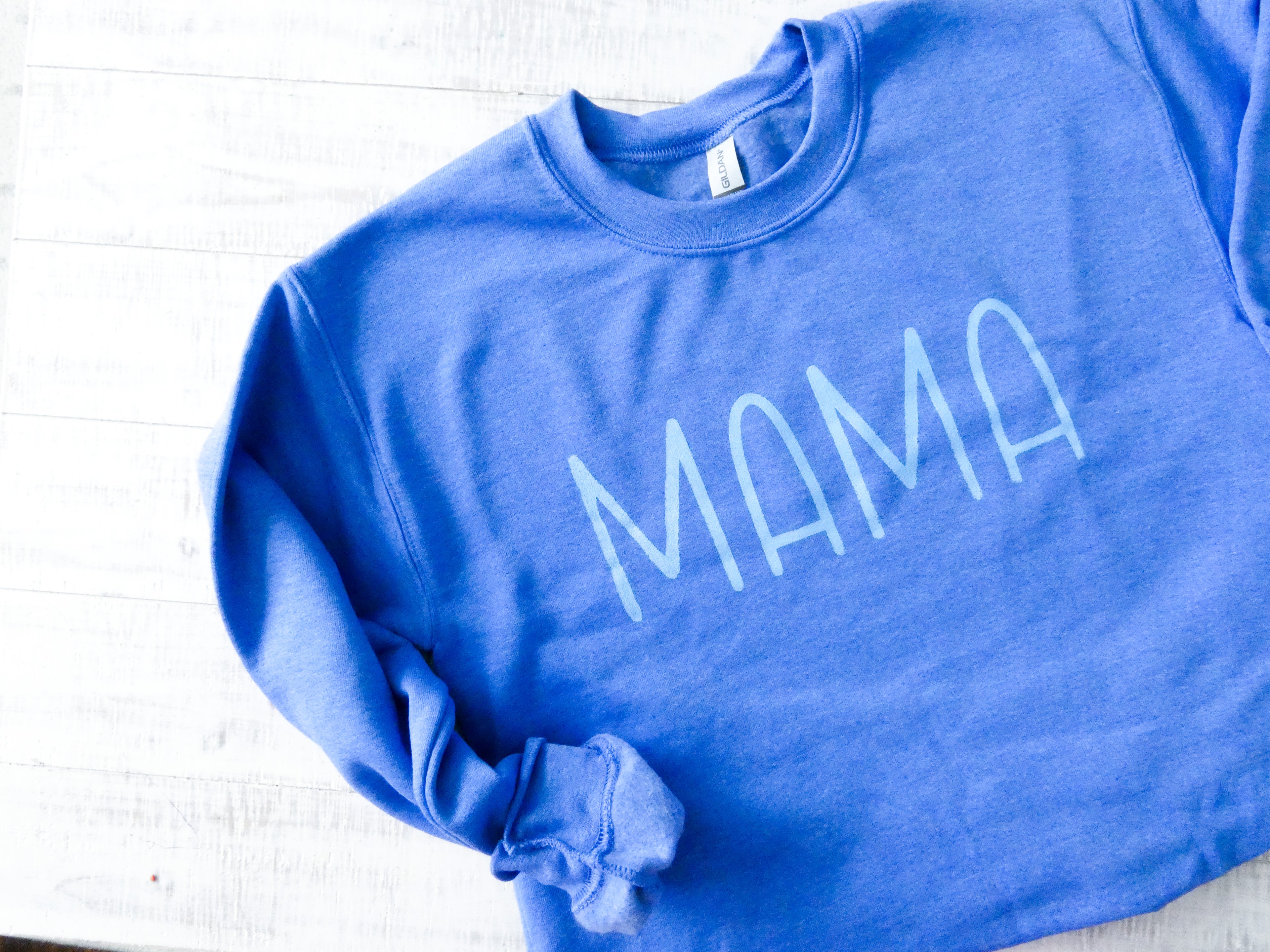 “Mama” crew sweater